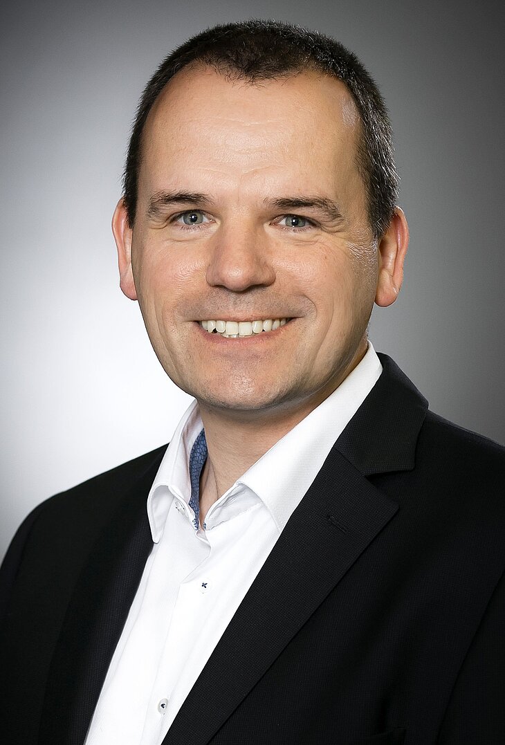 Hansjörg Hoppe Dr. Hansjörg Hoppe