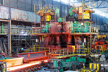 Edger hot strip mill Tata Steel IJmuiden before revamp
