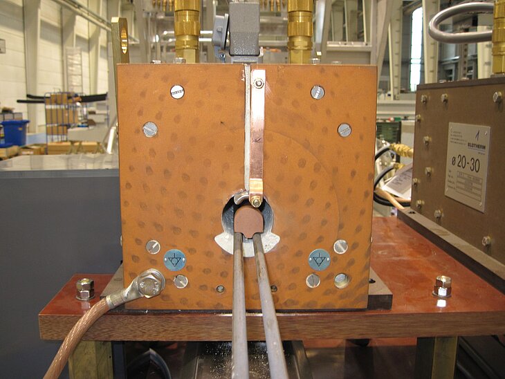 Individual heating with small workpiece diameter.