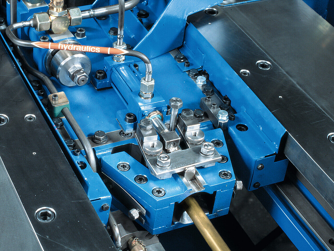 Image - Two-carriage drawing unit Image - Two-carriage drawing unit